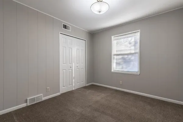 $2,400 | 12118 Brisbane Avenue, Farmers Branch, TX 75234