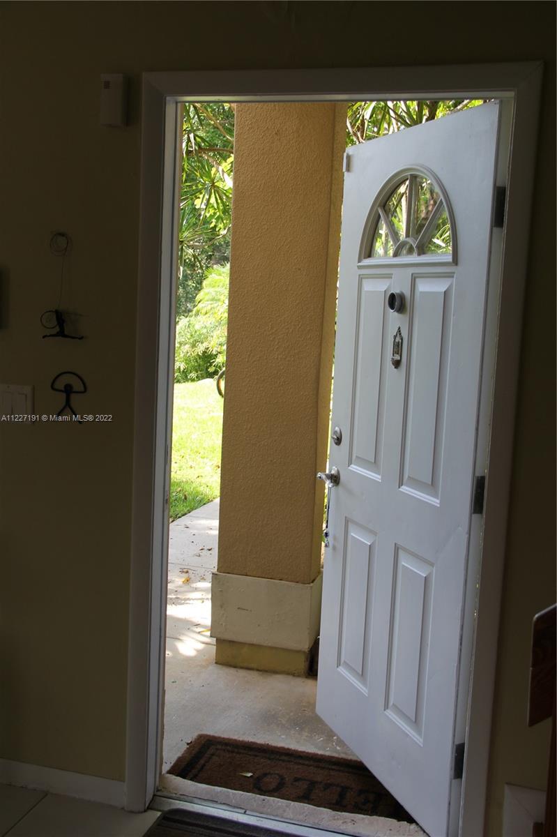 555 Racquet Club Road, Unit 27 Weston, FL 33326 - Photo 54 of 60 Gallery Image 54