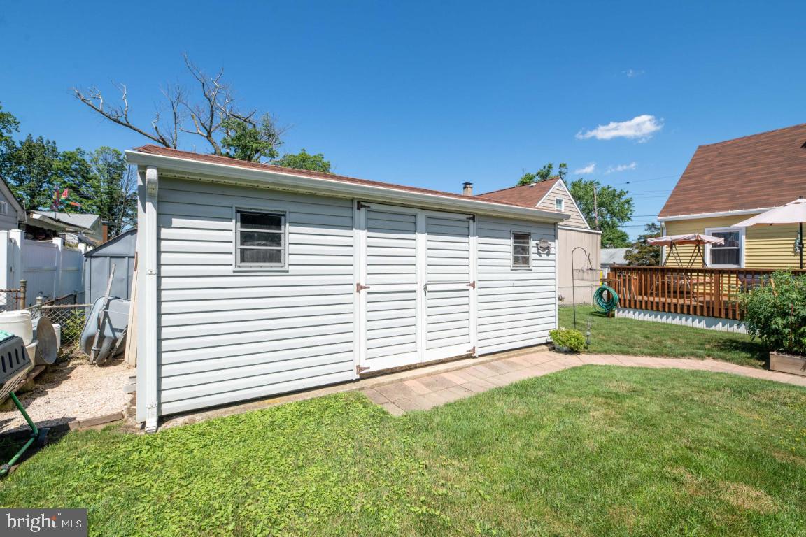 519 Cresswell Road Baltimore, MD 21225 - Photo 36 of 40 Large shed