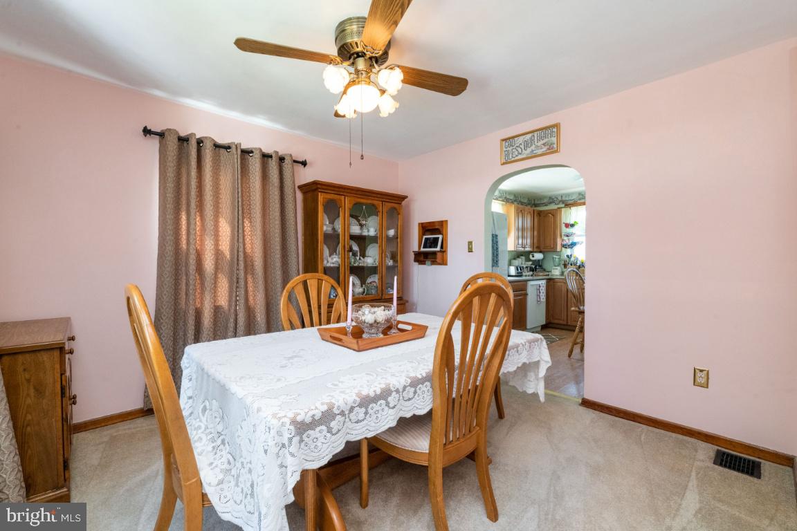 519 Cresswell Road Baltimore, MD 21225 - Photo 7 of 40 Dining room