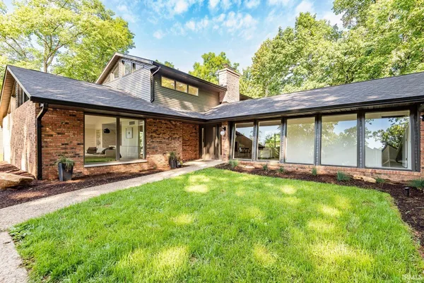 $1,150,000 | 3331 North Ramble Rd Court, Bloomington, IN 47408