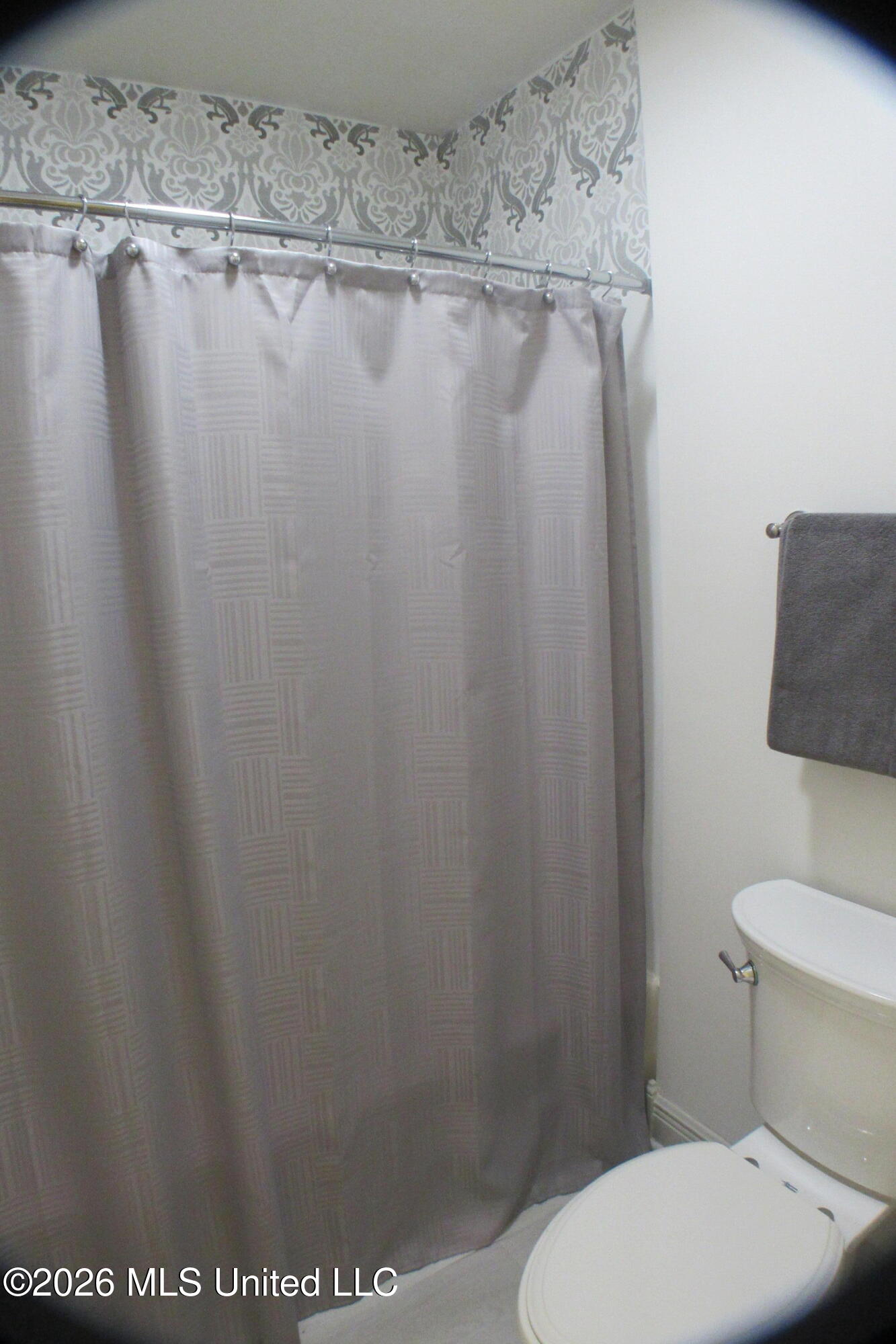 407 Spike Ridge Canton, MS 39046 - Photo 30 of 36 upstairs bath