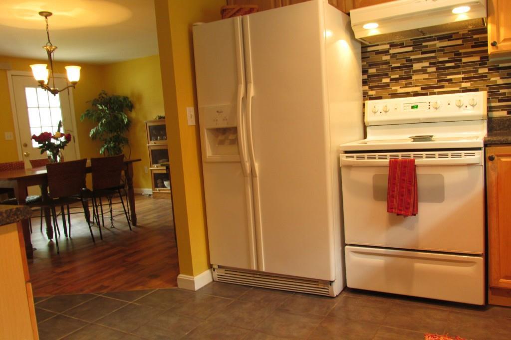 8 County Road Cape Neddick, ME 03902 - Photo 12 of 34 Photo