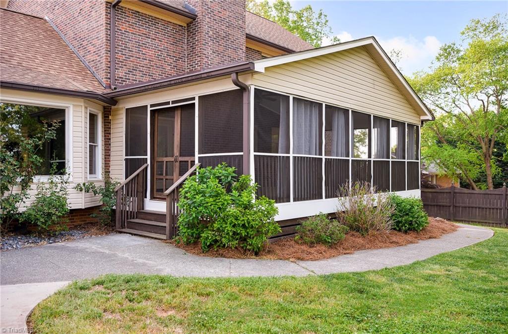 466 Windsor Park Road Kernersville, NC 27284 - Photo 11 of 50