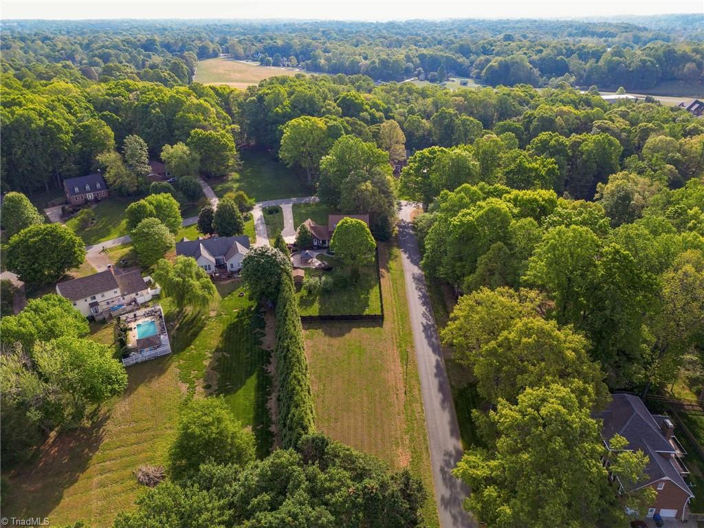 466 Windsor Park Road Kernersville, NC 27284 - Photo 3 of 50