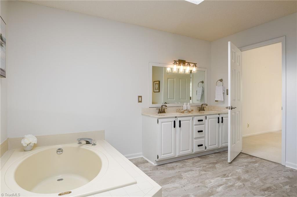 466 Windsor Park Road Kernersville, NC 27284 - Photo 34 of 50