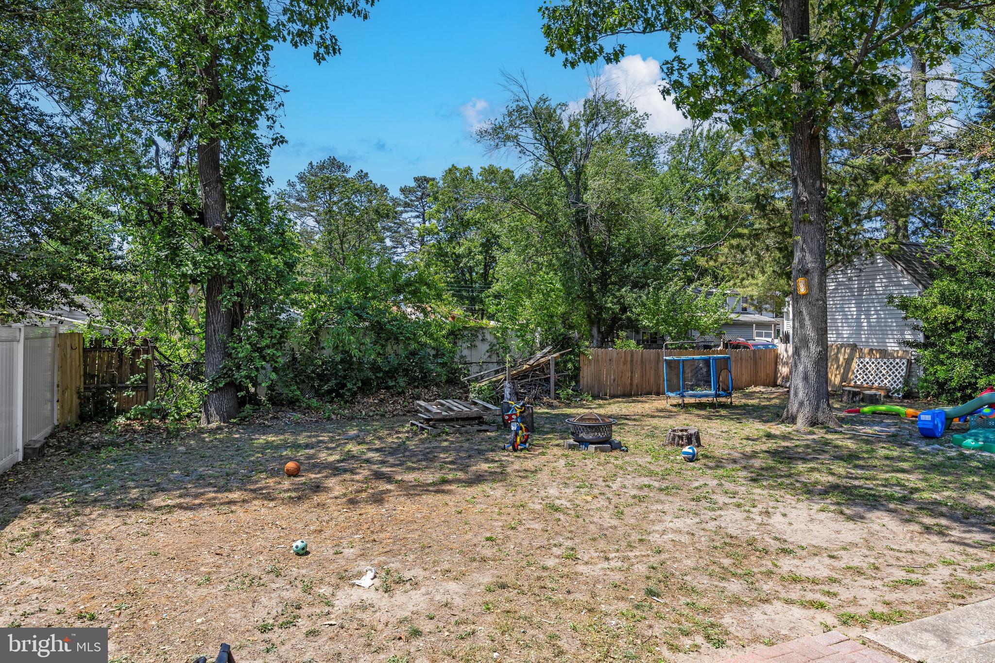 13 Rancocas Avenue Clementon, NJ 08021 - Photo 24 of 26 Large fenced in backyard!