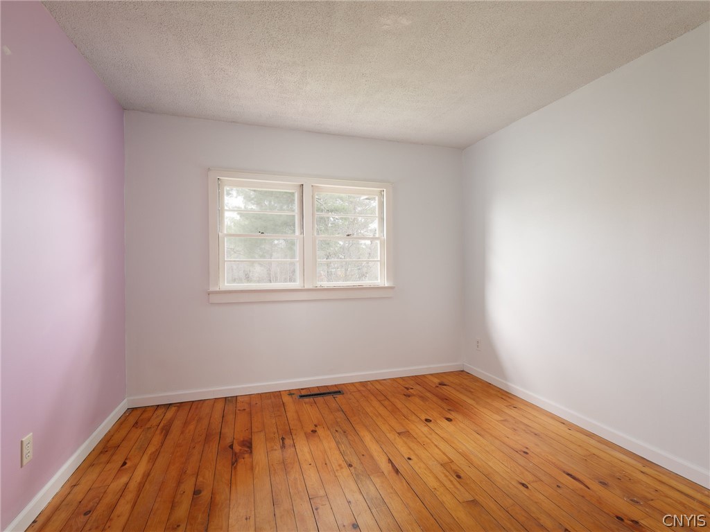 28095 Old Town Springs Road Lyme, NY 13622 - Photo 16 of 48 Bedroom