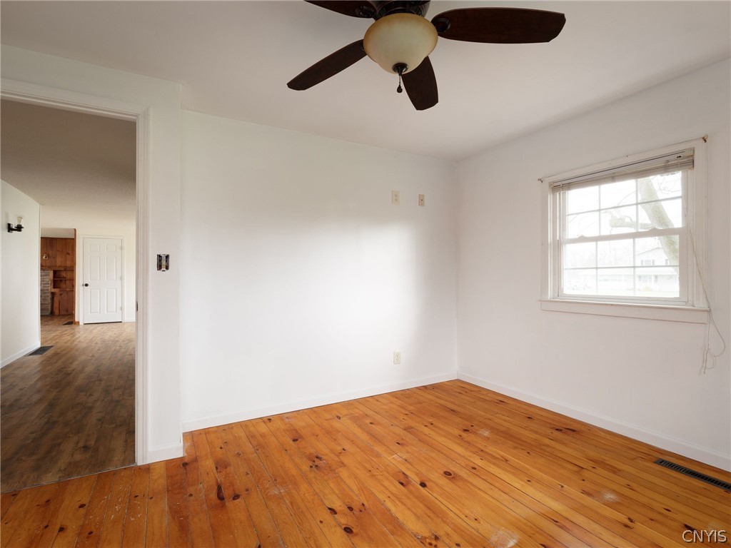 28095 Old Town Springs Road Lyme, NY 13622 - Photo 23 of 48 Bedroom