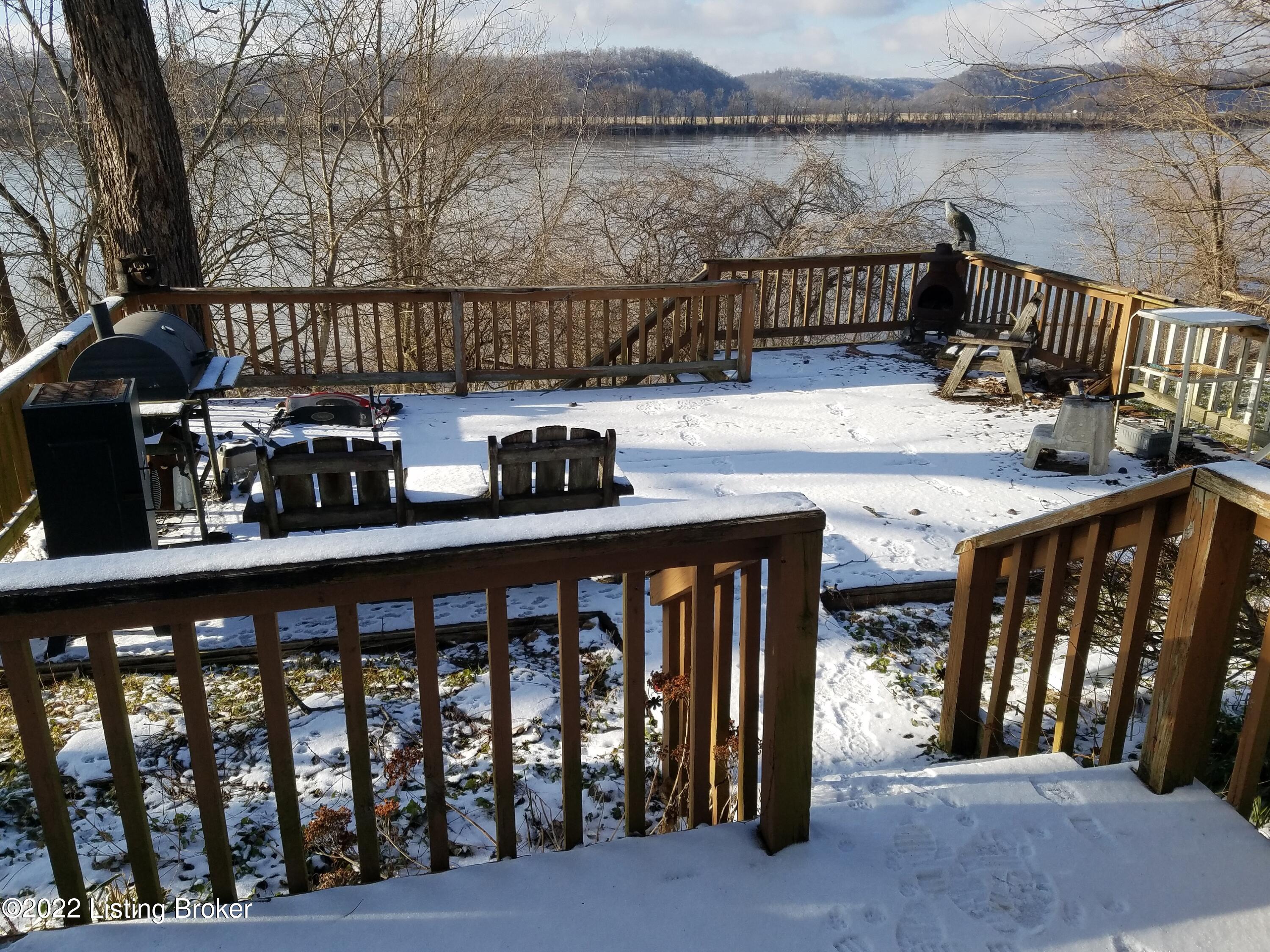 16214 Dixie Beach Road West Point, KY 40177 - Photo 26 of 38 Deck