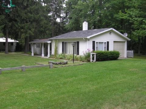 2700 Lakeshore Road Applegate, MI 48401 - Photo 1 of 5 6454.JPG