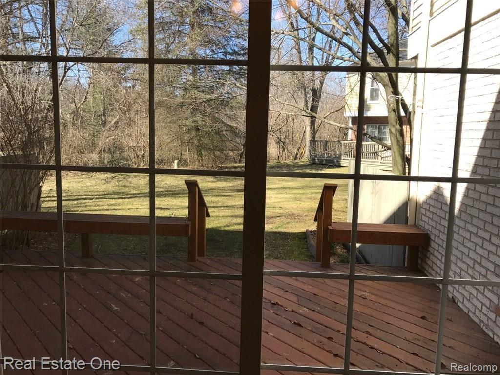 1235 Candlestick Lane, Unit 125 Rochester Hills, MI 48306 - Photo 18 of 31
