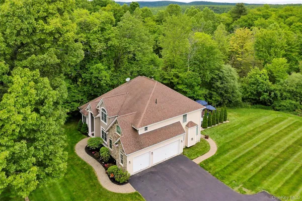 $799,000 | 66 Carol Lane, Poughquag, NY 12570