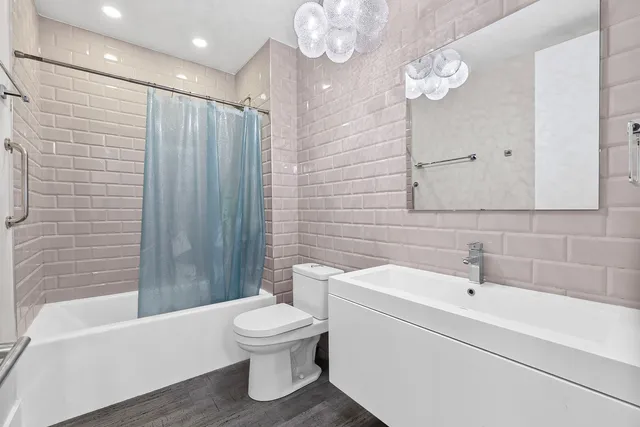 $5,000 | 2814 West North Avenue, Unit 1E, Chicago, IL 60647