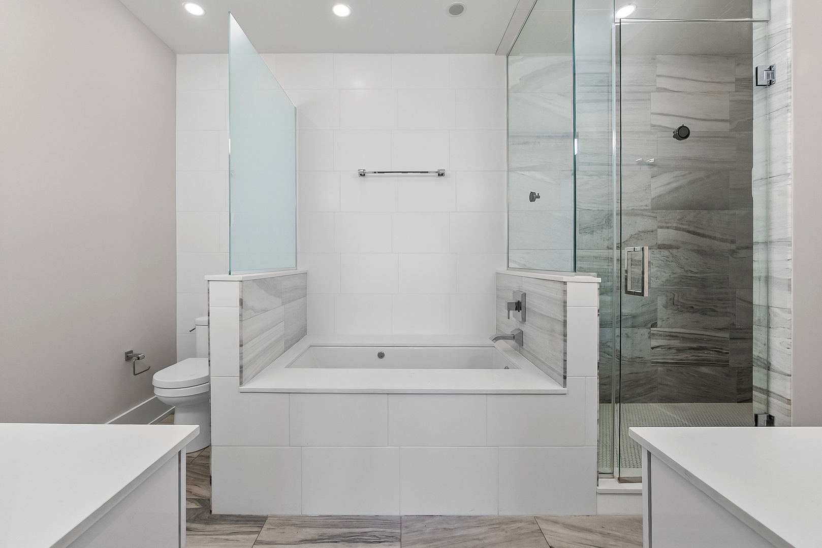 2814 West North Avenue, Unit 1E Chicago, IL 60647 - Photo 7 of 19