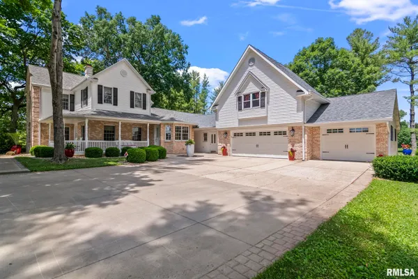 $690,000 | 4755 West Washington Street, Springfield, IL 62711