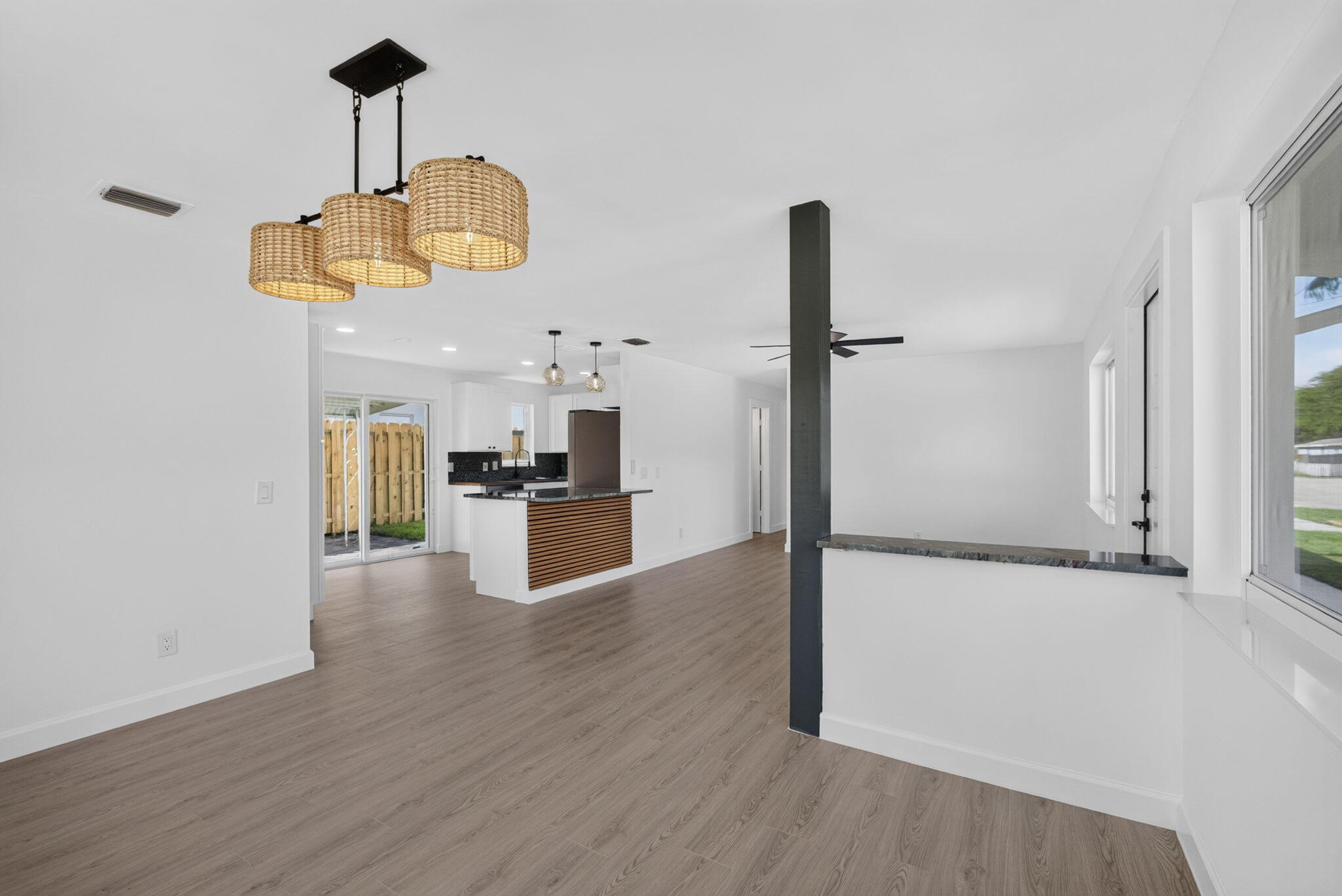 665 West 7th Street Riviera Beach, FL 33404 - Photo 12 of 62 Flow