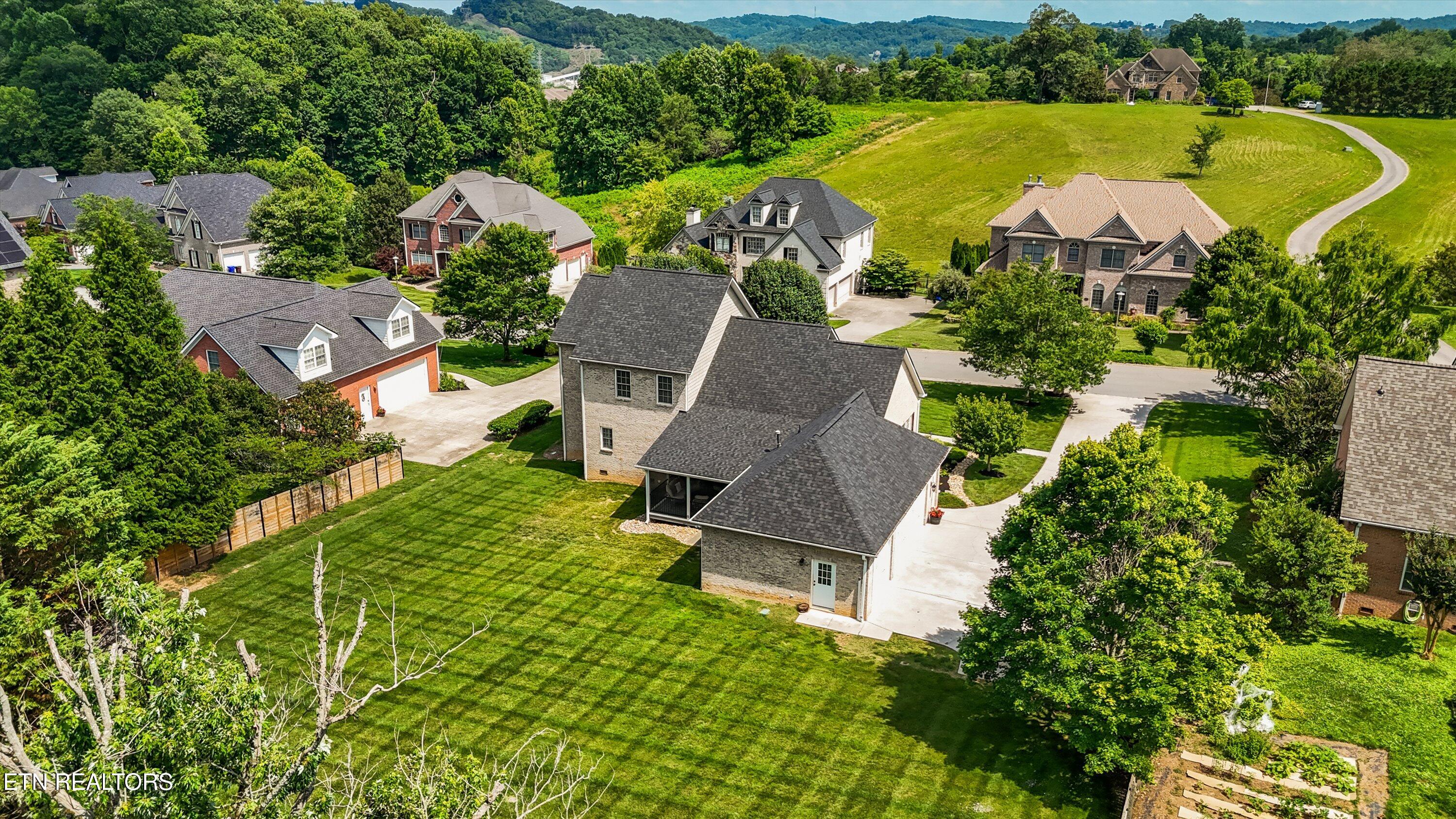 64 Rolling Links Boulevard Oak Ridge, TN 37830 - Photo 41 of 54 Aerial