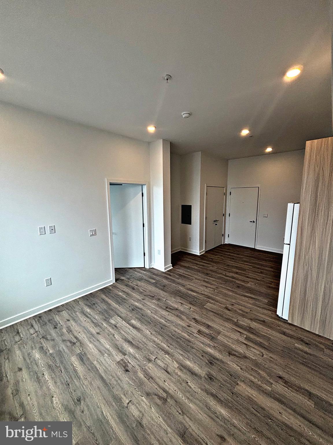 7101 Woodland Avenue, Unit 202 Philadelphia, PA 19142 - Photo 7 of 14 Living & Kitchen Room