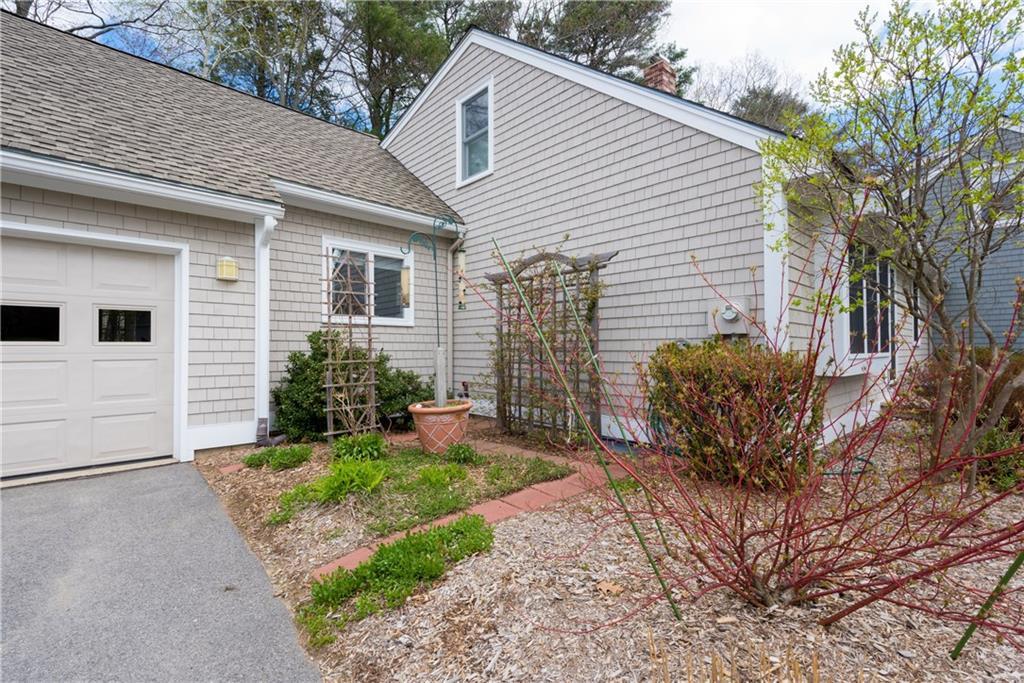 114 Furbish Road, Unit 7 Wells, ME 04090 - Photo 28 of 35 Front Courtyard/Garden Area