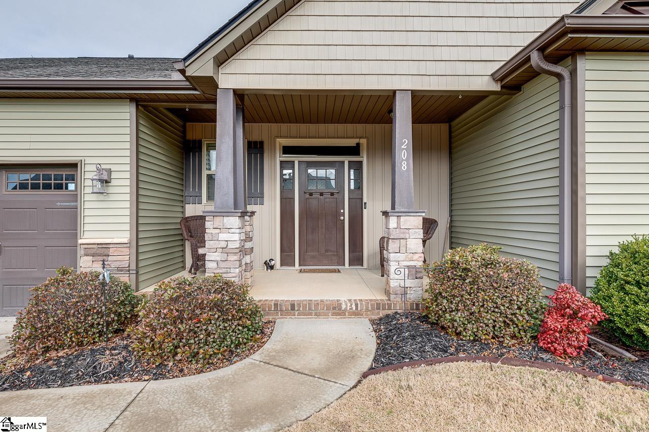 208 Downs Road Greenville, SC 29617 - Photo 4 of 31 Gallery Image 4