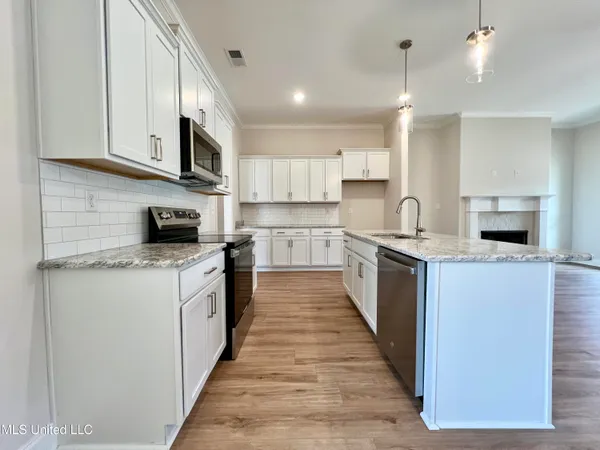 $359,900 | 2233 Scott Mdws Lane, Hernando, MS 38632