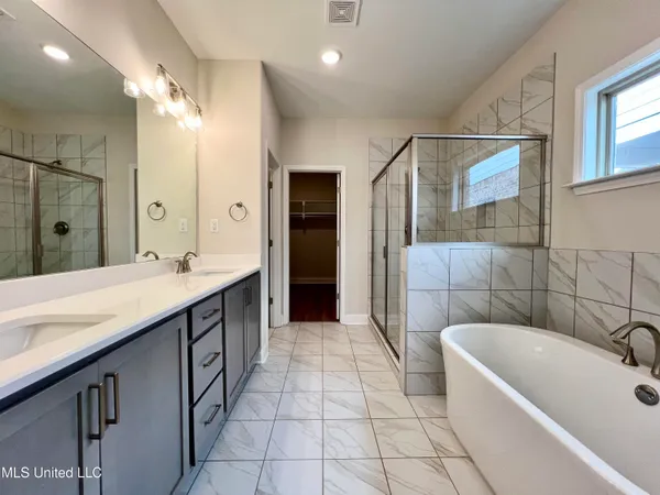 $359,900 | 2233 Scott Mdws Lane, Hernando, MS 38632