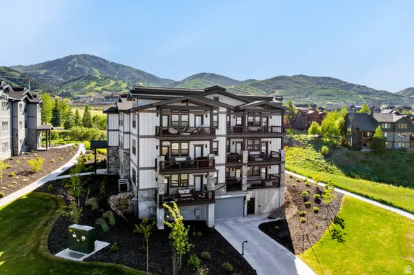 $2,075,000 | 1134 West Helling Circle, Unit 6302, Heber City, UT 84032