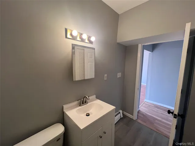 $2,300 | 488 Broadway, Newburgh, NY 12550