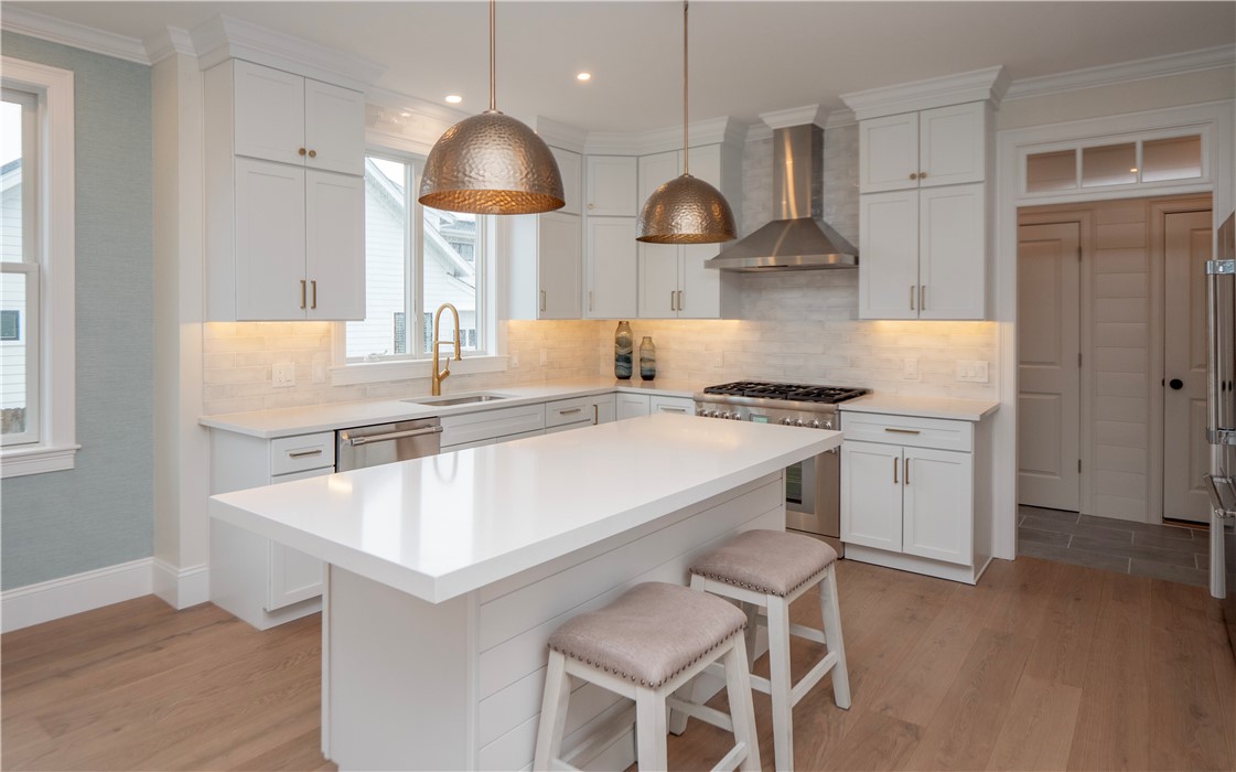 211 Morrison Avenue Middletown, RI 02842 - Photo 21 of 50