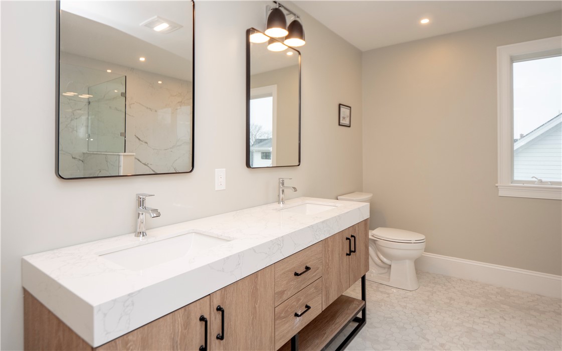 211 Morrison Avenue Middletown, RI 02842 - Photo 33 of 50