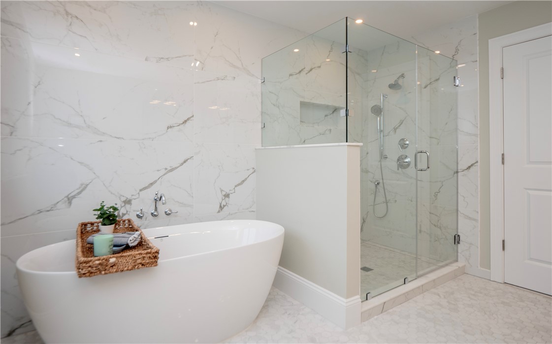 211 Morrison Avenue Middletown, RI 02842 - Photo 36 of 50