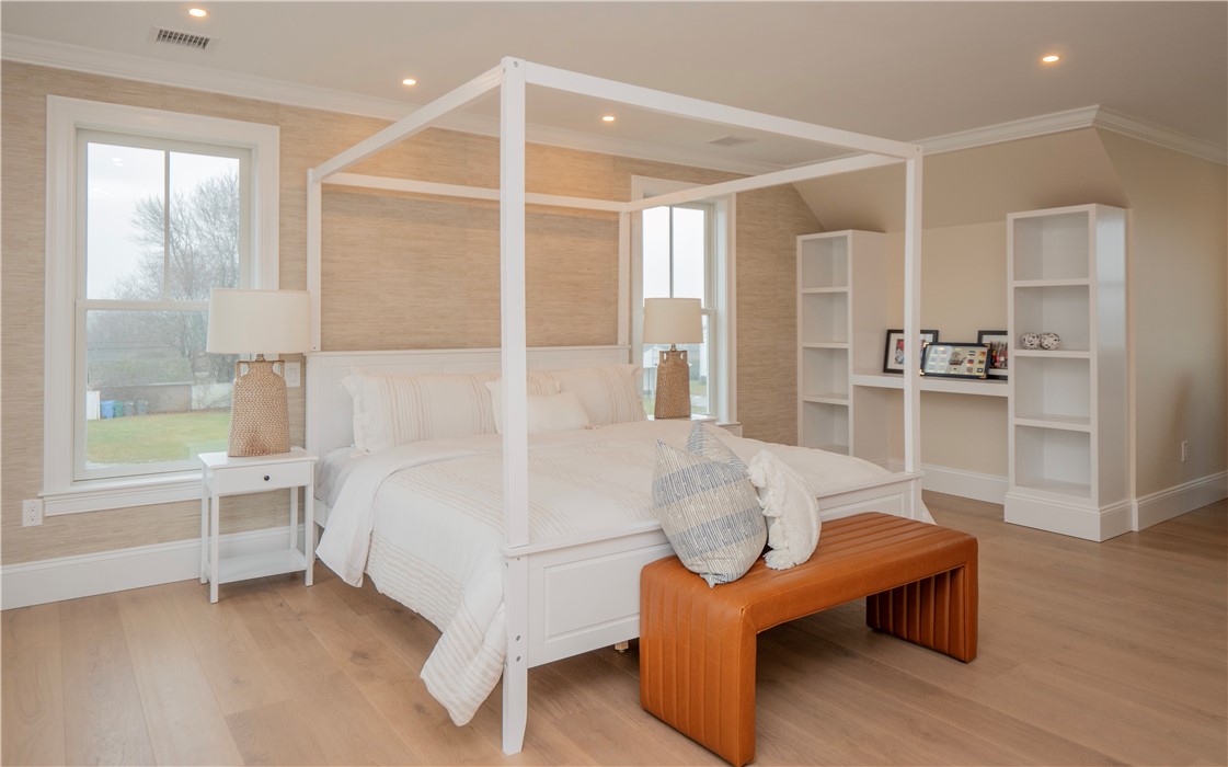 211 Morrison Avenue Middletown, RI 02842 - Photo 39 of 50