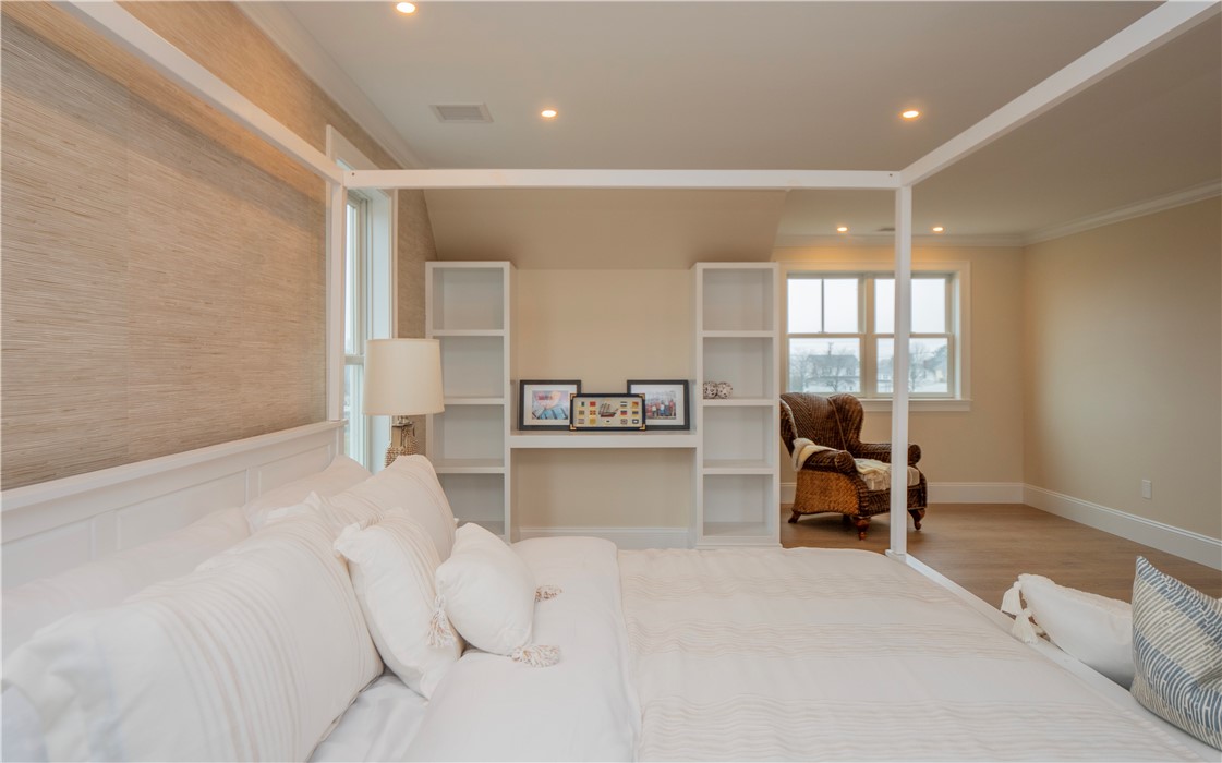 211 Morrison Avenue Middletown, RI 02842 - Photo 40 of 50