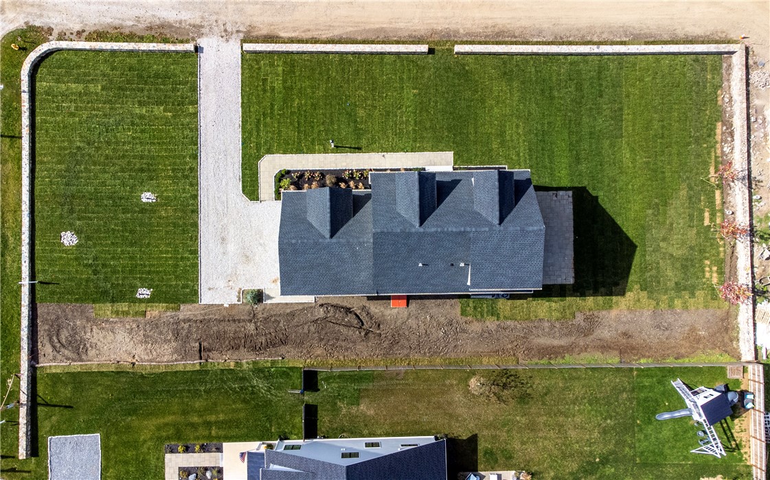 211 Morrison Avenue Middletown, RI 02842 - Photo 7 of 50