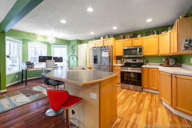 $415,000 | 975 Songbird Lane, Holland, MI 49423