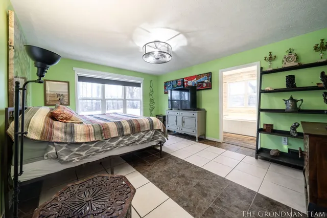 $415,000 | 975 Songbird Lane, Holland, MI 49423