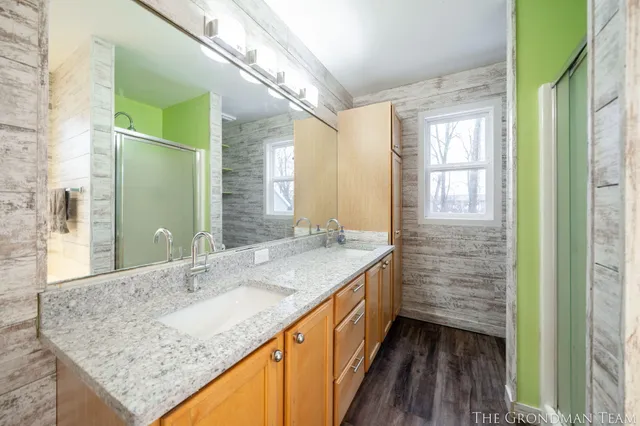 $415,000 | 975 Songbird Lane, Holland, MI 49423