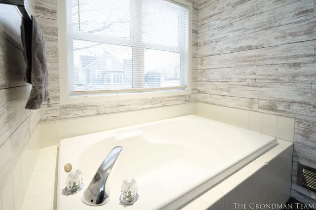 $415,000 | 975 Songbird Lane, Holland, MI 49423