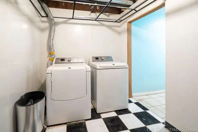 $415,000 | 975 Songbird Lane, Holland, MI 49423