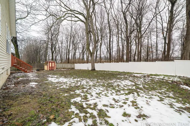 $415,000 | 975 Songbird Lane, Holland, MI 49423