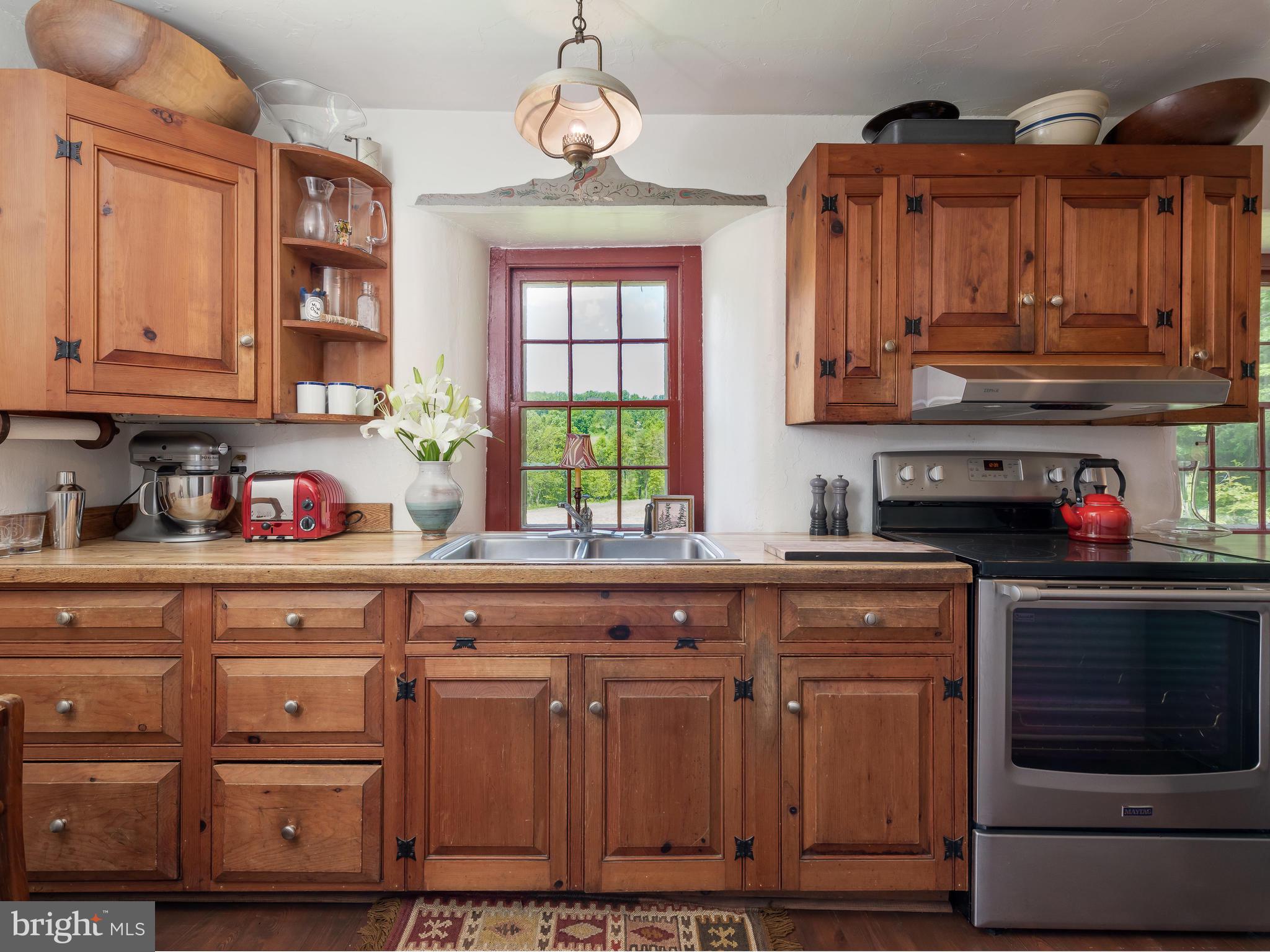 187 Iron Bridge Road Glenmoore, PA 19343 - Photo 23 of 58 Awesome Kitchen views makes doing dishes fun