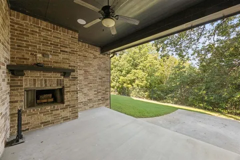 $959,900 | 204 Chisholm Trail, Highland Village, TX 75077