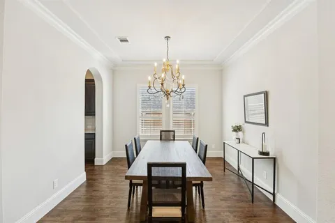 $959,900 | 204 Chisholm Trail, Highland Village, TX 75077