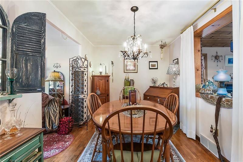 861 Blue Ridge Drive Pittsburgh, PA 15239 - Photo 11 of 25 Gallery Image 11