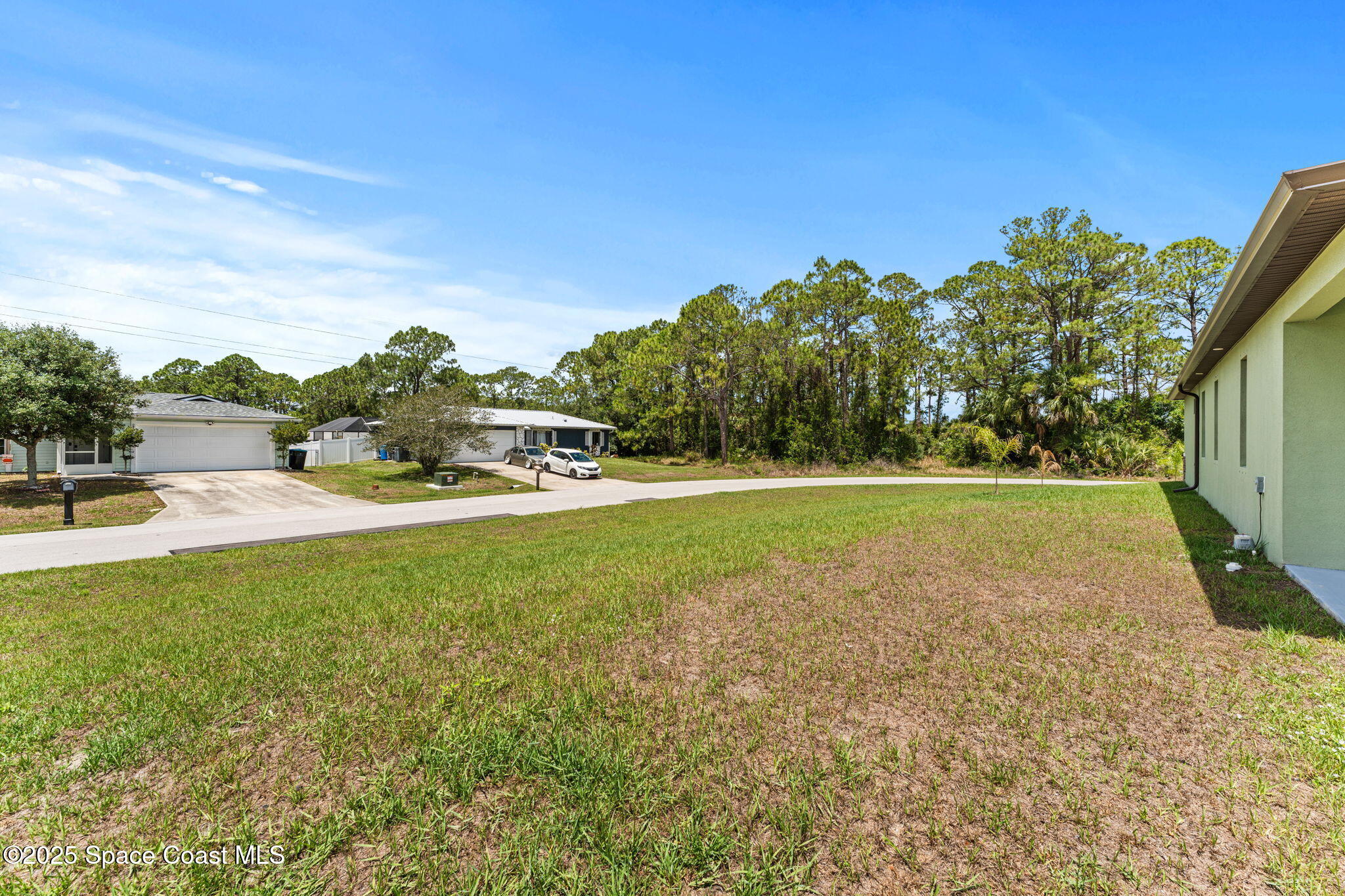 241 Sarah Road Southwest Palm Bay, FL 32908 - Photo 46 of 54 a view of outdoor space with garden view