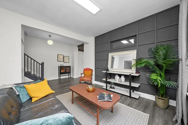 $359,900 | 601 South 6th Avenue, Maywood, IL 60153