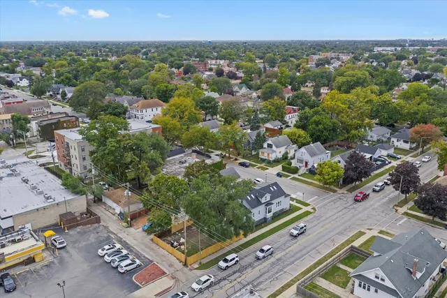 $359,900 | 601 South 6th Avenue, Maywood, IL 60153