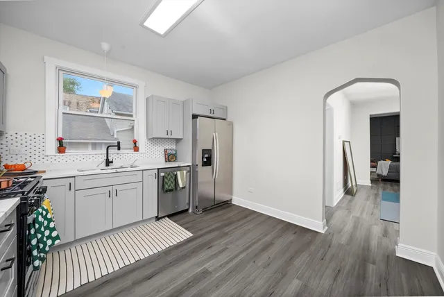 $359,900 | 601 South 6th Avenue, Maywood, IL 60153