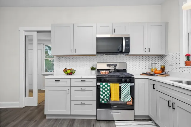 $359,900 | 601 South 6th Avenue, Maywood, IL 60153